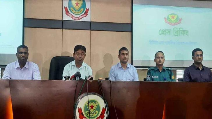 ডলার মজুত করলে ব্যবস্থা