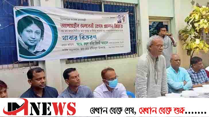 প্রধানমন্ত্রী মুখে যা বলেন তার উল্টোটা করেন রিজভী