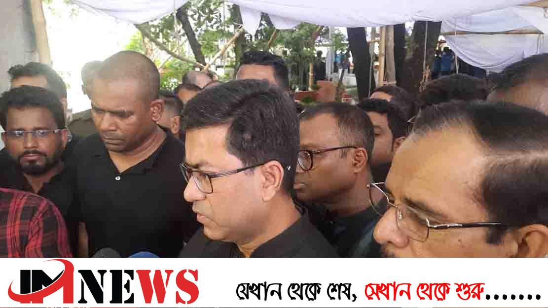 বঙ্গবন্ধুর দেখানো পথে আমরা এগিয়ে যাচ্ছি