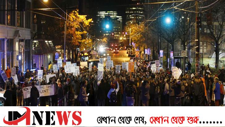 ইসলামভীতির বিরুদ্ধে লড়ছেন মুসলিমরা