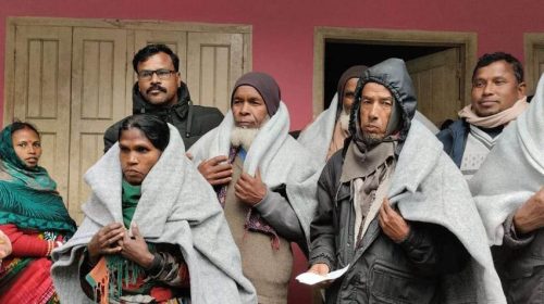 ঠাকুরগাঁওয়ে ১৪নং রাজাগাঁও ইউনিয়ন পরিষদের উদ্যোগে শীতবস্ত্র বিতরণ