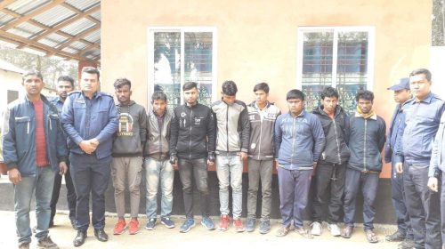 নতুন থানায় ৮ জুয়াড়ি আটক