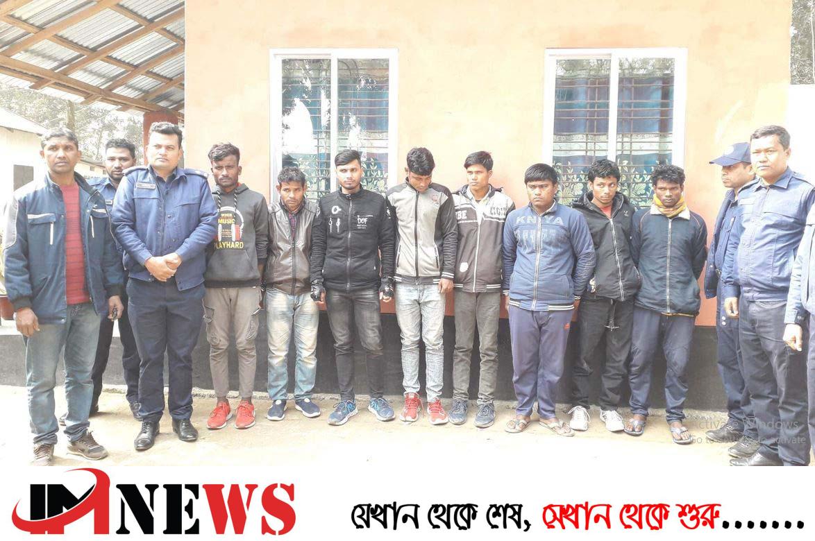 নতুন থানায় ৮ জুয়াড়ি আটক