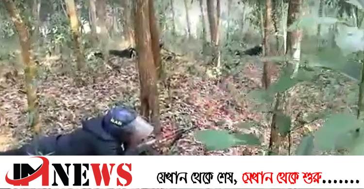 রোহিঙ্গা ক্যাম্পে র‍্যাব-জঙ্গিদের গোলাগুলি, আটক ২