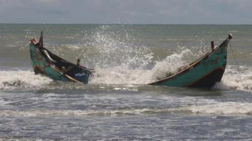 পটুয়াখালীতে রাবনাবাদ চ্যানেলে নৌকা ডুবি