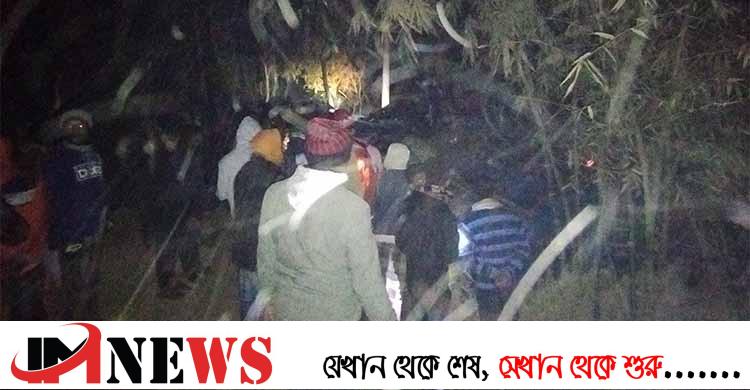 বাড়িতে ট্রাক ঢুকে পড়ল, ঘুমন্ত শিশুর মৃত্যু