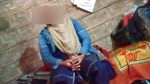 বিয়ের দাবিতে ভাগিনার বাড়িতে মামী অবস্থান