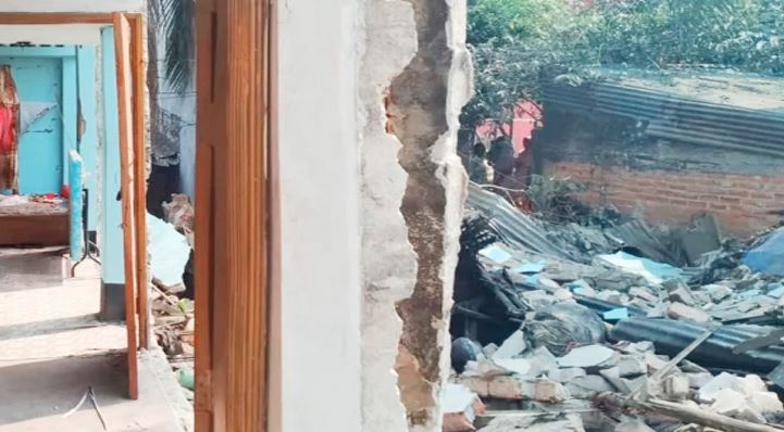 সেপটিক ট্যাংক বিস্ফোরণ, আহত ৮