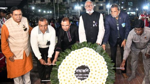 খুলনায় বিনম্র শ্রদ্ধার সঙ্গে শহীদদের স্মরণ