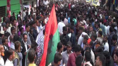 লালমনিরহাটে বিএনপির পদযাত্রায় মানুষের ঢল