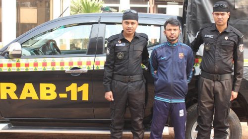 স্ত্রীকে হাতুড়ি দিয়ে পিটিয়ে হত্যা, পলাতক স্বামী গ্রেফতার