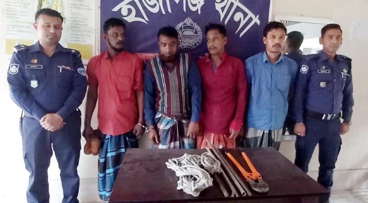 চাঁদপুরে আন্তঃজেলা ডাকাত দলের ৪ সদস্য আটক