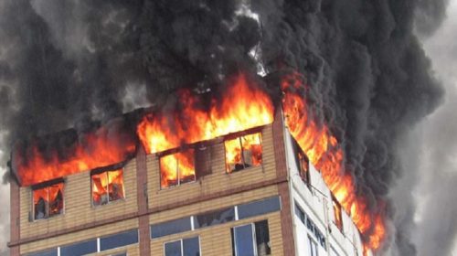 গুলশানে বহুতল আবাসিক ভবনে আগুন