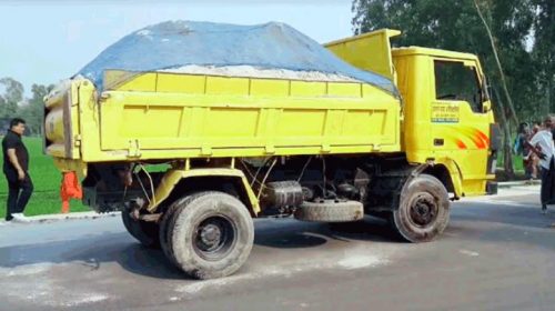 বালুবাহী ট্রাকচাপায় ছাত্রদল নেতা নিহত