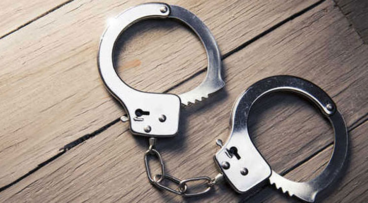 রাজধানীতে ছিনতাইকারী চক্রের মূলহোতাসহ ৩২ আটক