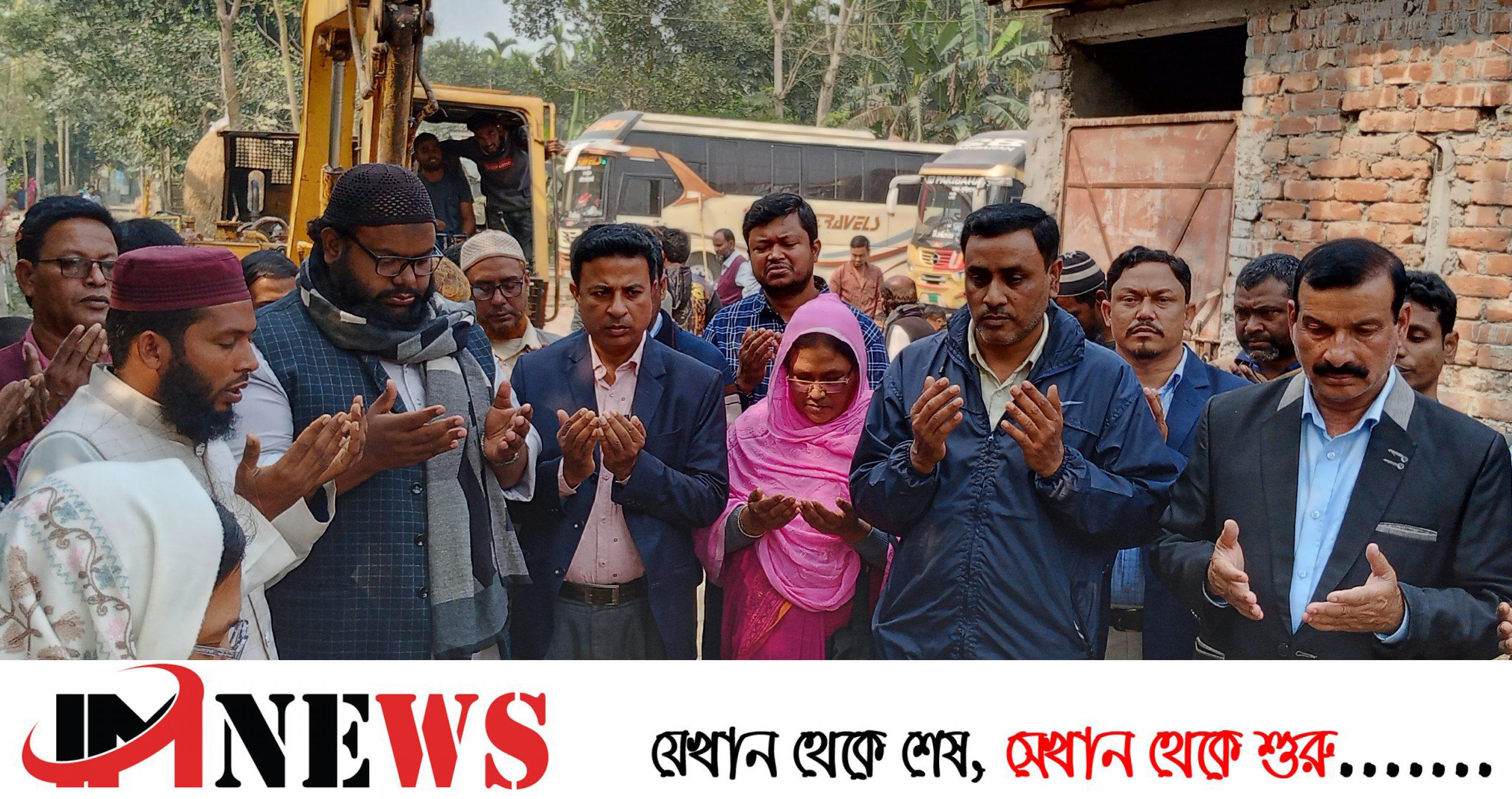 সড়ক নির্মাণ কাজের উদ্বোধন করলেন এমপি পুত্র পাভেল