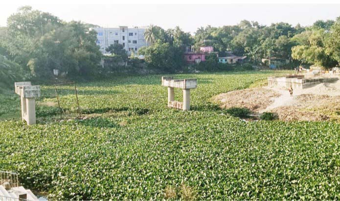 আটকে আছে ঘাঘট লেক প্রকল্পের কাজ, চরম দুর্ভোগ