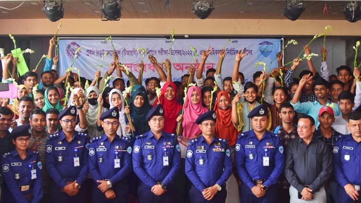 ঘুষ ছাড়াই পুলিশে চাকরি পেলেন ২০৬ জন