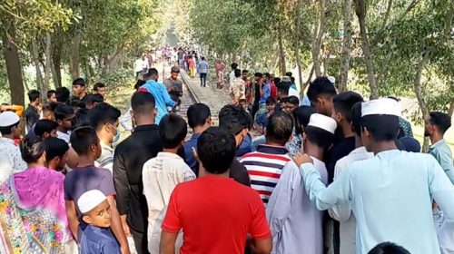 ট্রেনের নিচে যুবকের ঝাঁপ, দেহ ছিন্নভিন্ন