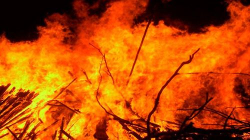 আগুনে পুড়ে বৃদ্ধার মৃত্যু