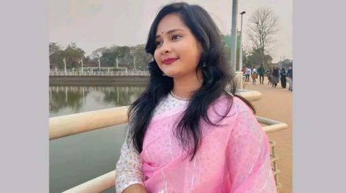 প্রেমের সম্পর্কের অবনতি, ফাঁস দিলেন বিশ্ববিদ্যালয় ছাত্রী!