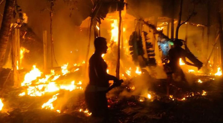 আগুনে পুড়ে কিশোরের মৃত্যু
