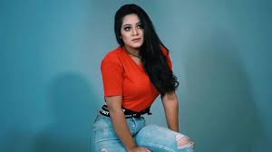 দুবাই গিয়েও আরাভ খানের সেই অনুষ্ঠানে ছিলেন না দীঘি